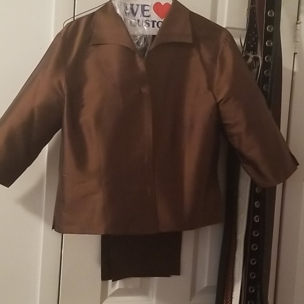 Ladies 100 percent silk pants suit